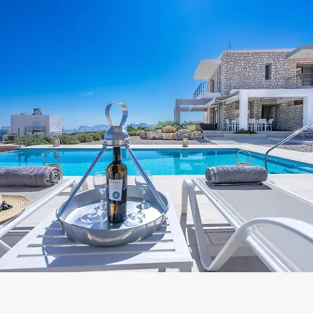 Red Rock Villa Sea View & Infinity Pool