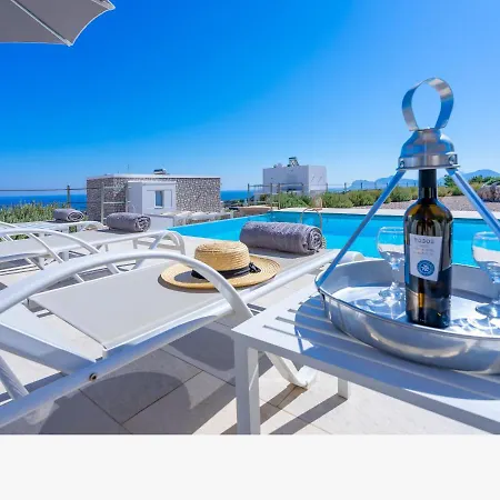 וילה Red Rock Villa Sea View & Infinity Pool *